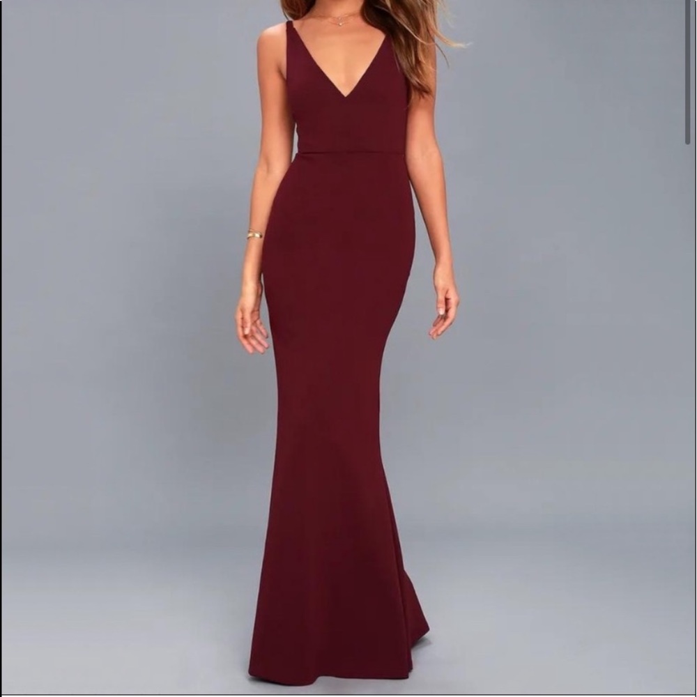 Lulus Melora Maroon Red Sleeveless V Neck Formal Maxi Dress Size Medium